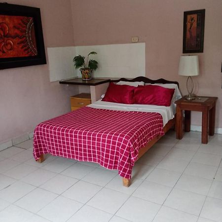 En Planta Alta A Pie De Avenida Cozumel Exterior foto